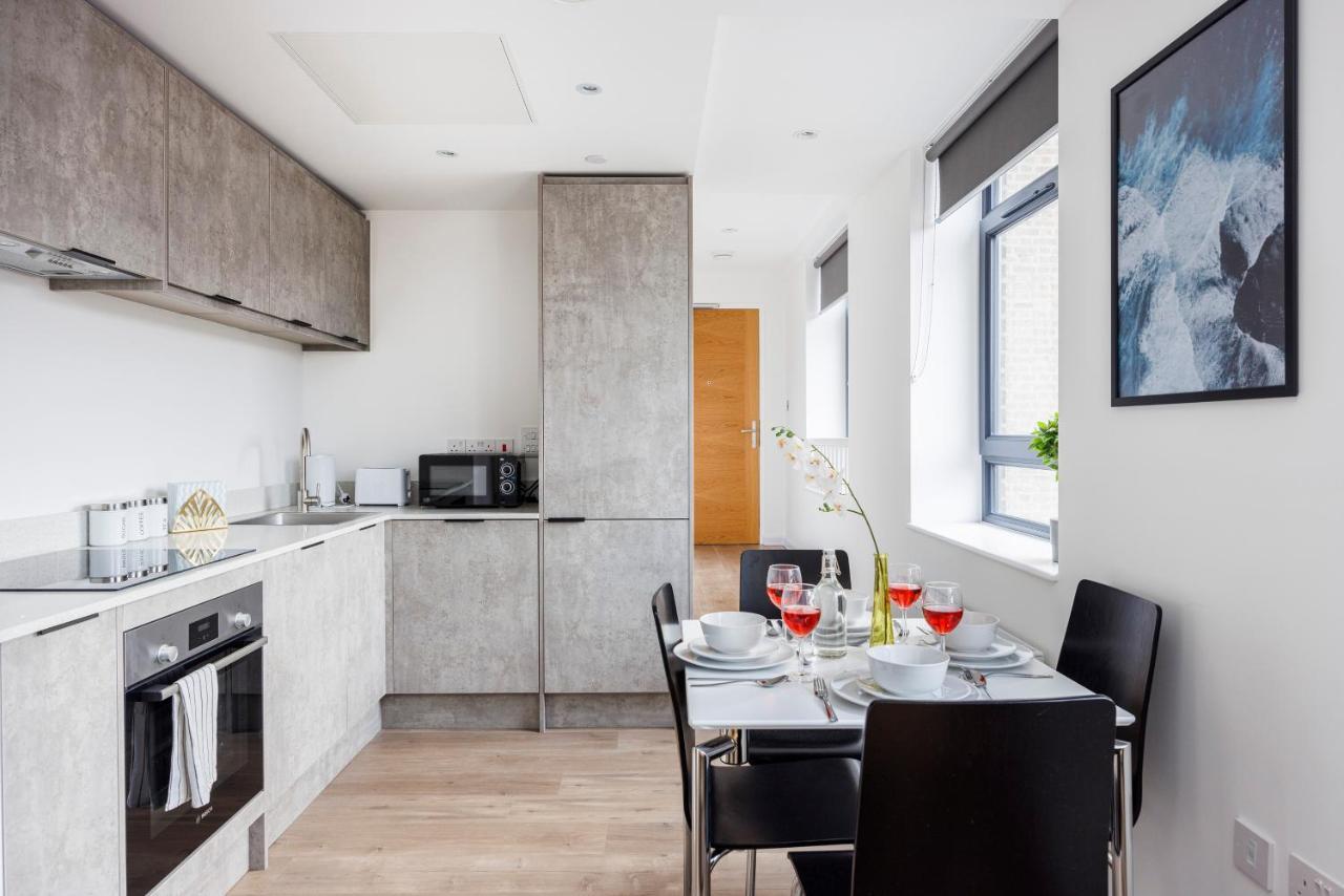 Cresta House - Modern Apartments لوتون المظهر الخارجي الصورة