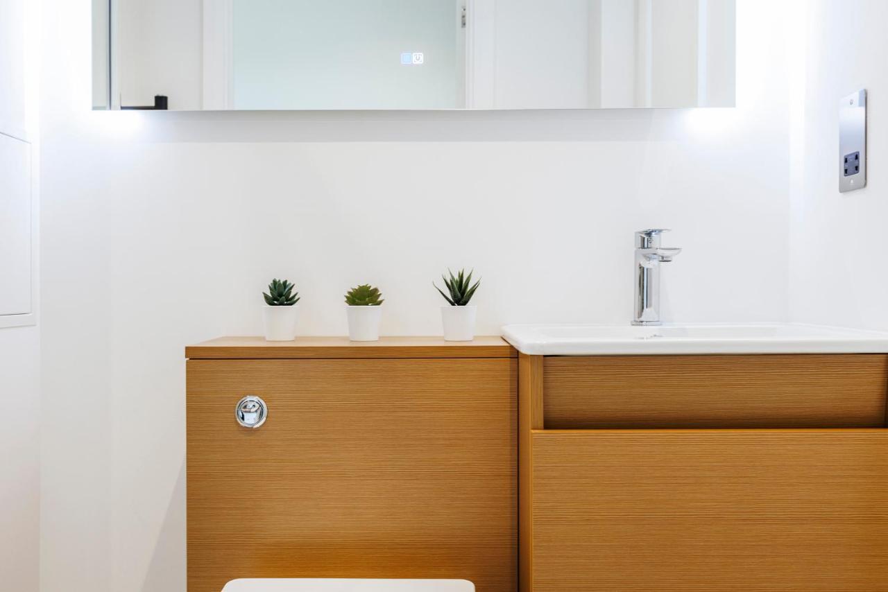 Cresta House - Modern Apartments لوتون المظهر الخارجي الصورة